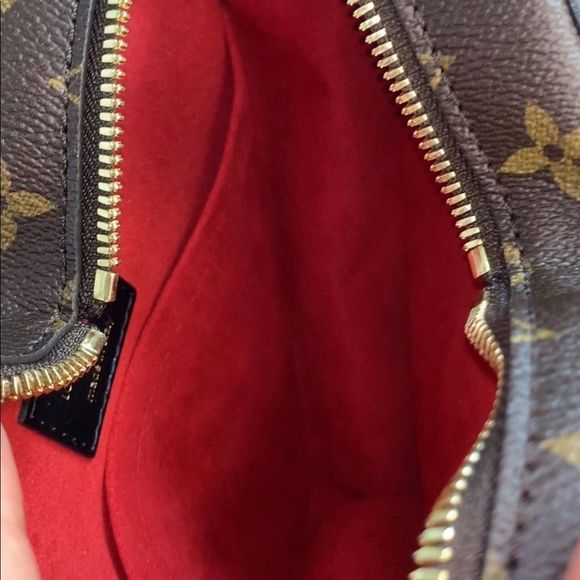 Louis Vuitton Heartbox Crossbody Sac Coeur heart bag Fall in Love HK LV Monogram - Picture 10 of 14